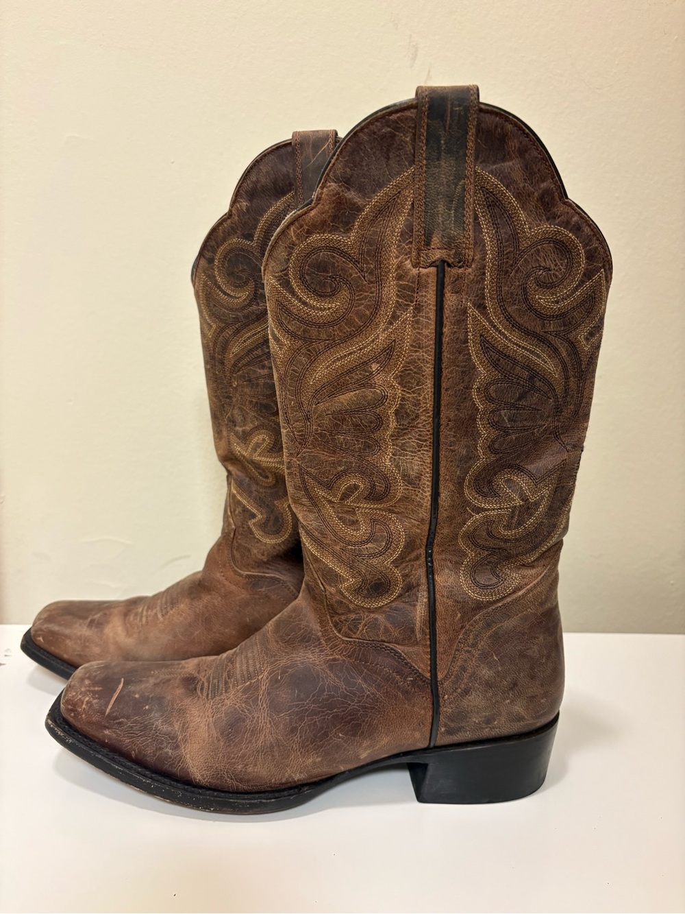 J.B. Dillon brown distressed leather western cowboy boots  square toe Women 8.5B